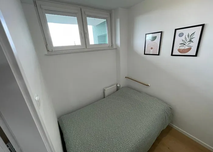 Piastowska 100 Przy Plazy Apartment *